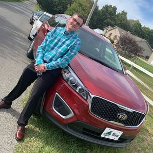 Meet your Posher, Jordan